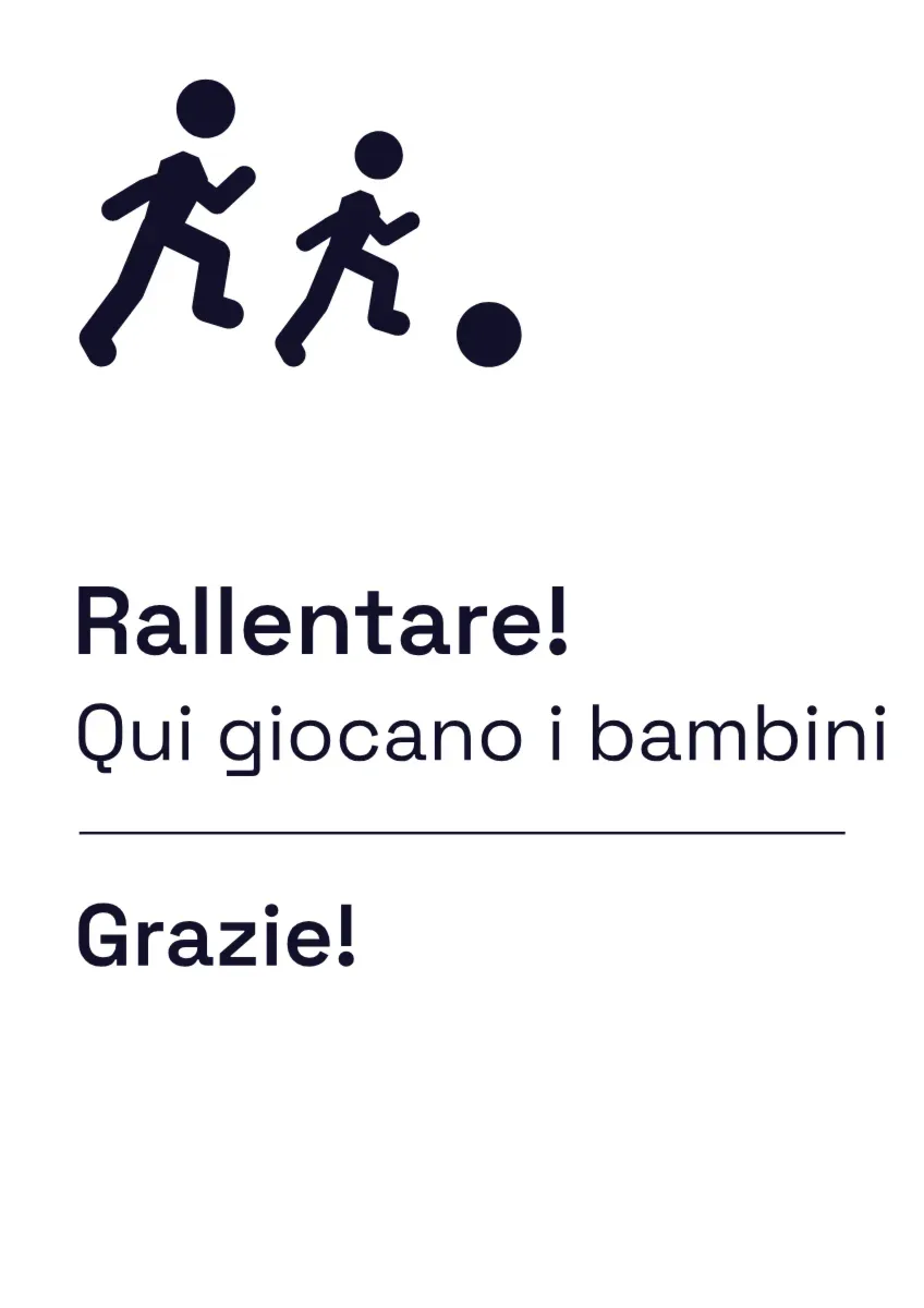 Cartello informativo «Rallentare, qui giocano i bambini»